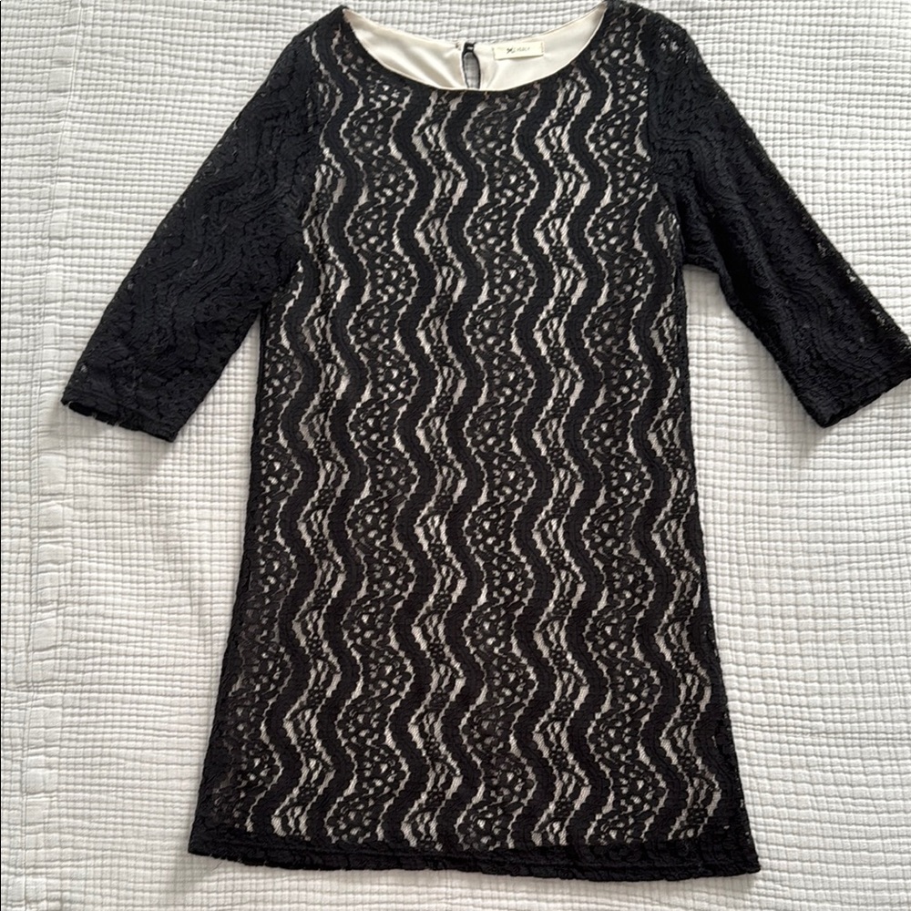 Elegant Black Lace Dress